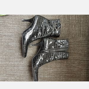 Stiletto boots Stuart Weitzman